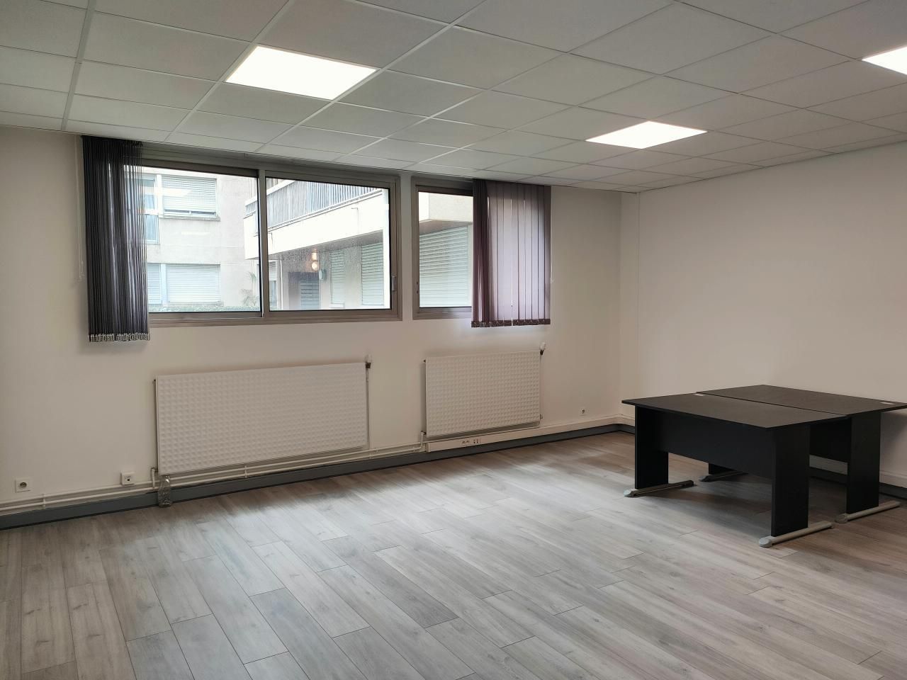 158 m² pour ce bureaux en location à Paris
