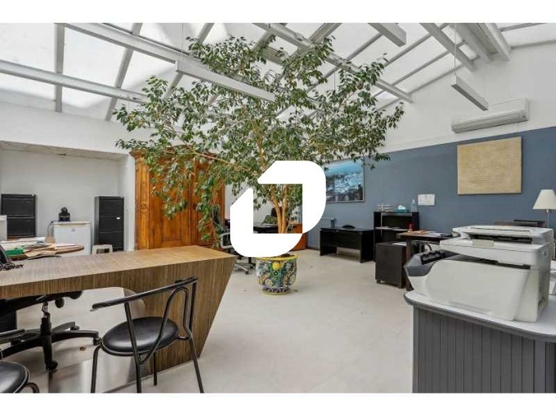 Immprove vous propose une surface de bureaux, à l