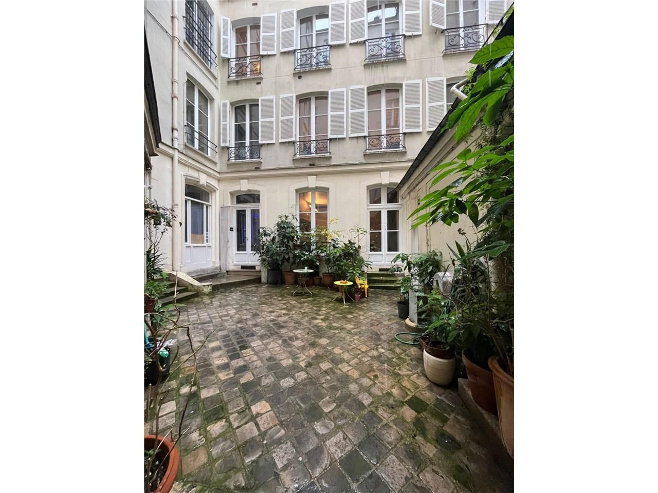 Location bureaux 98 m² à Paris 4ème