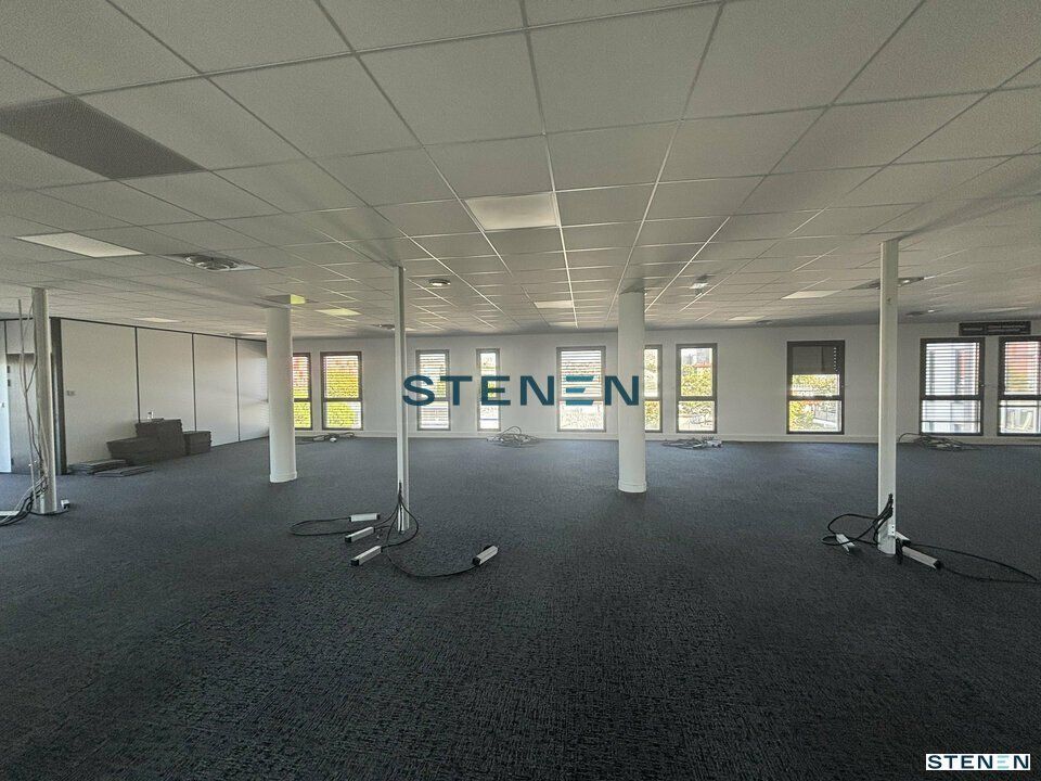 A LOUER 523 M2 MARSEILLE 13014