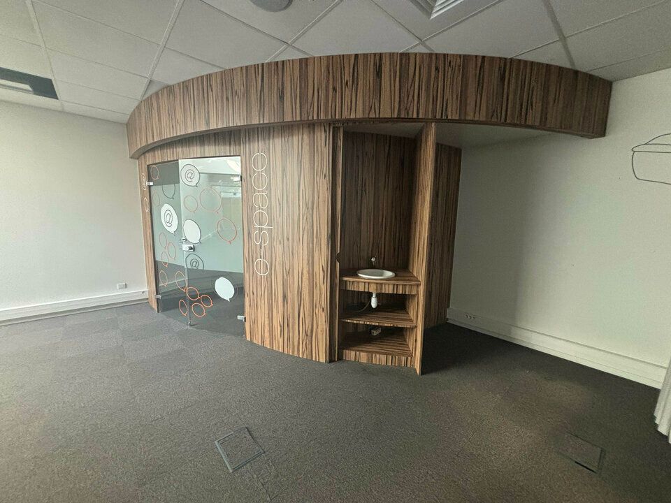 A LOUER BUREAUX 385M2 MARSEILLE 13002