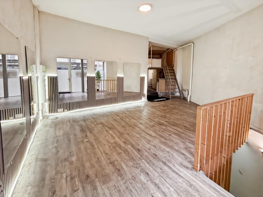 Location bureaux 70 m² non divisibles