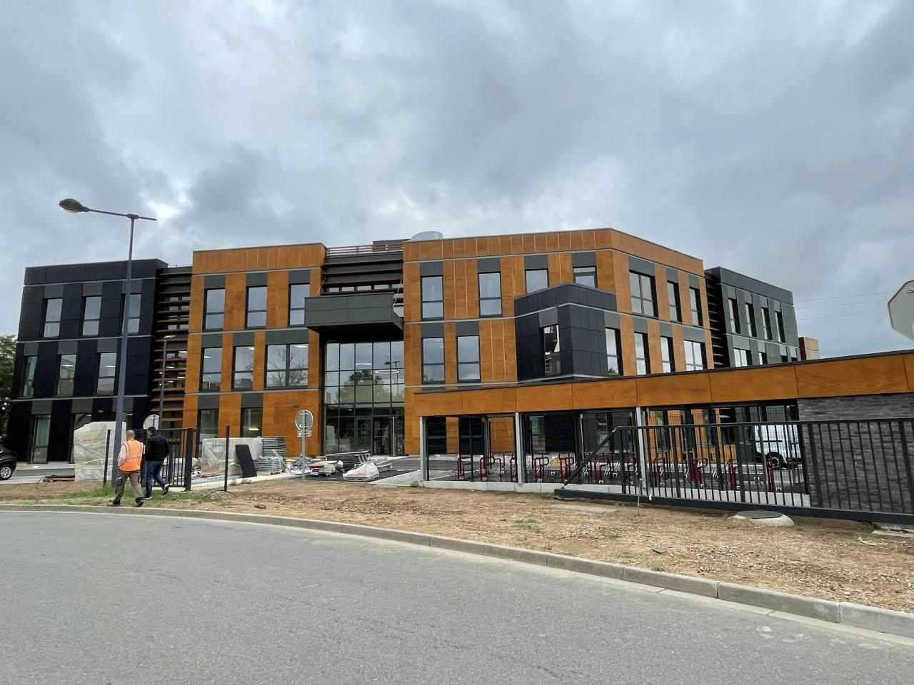 461.6 m² pour ce bureaux en location à Olivet