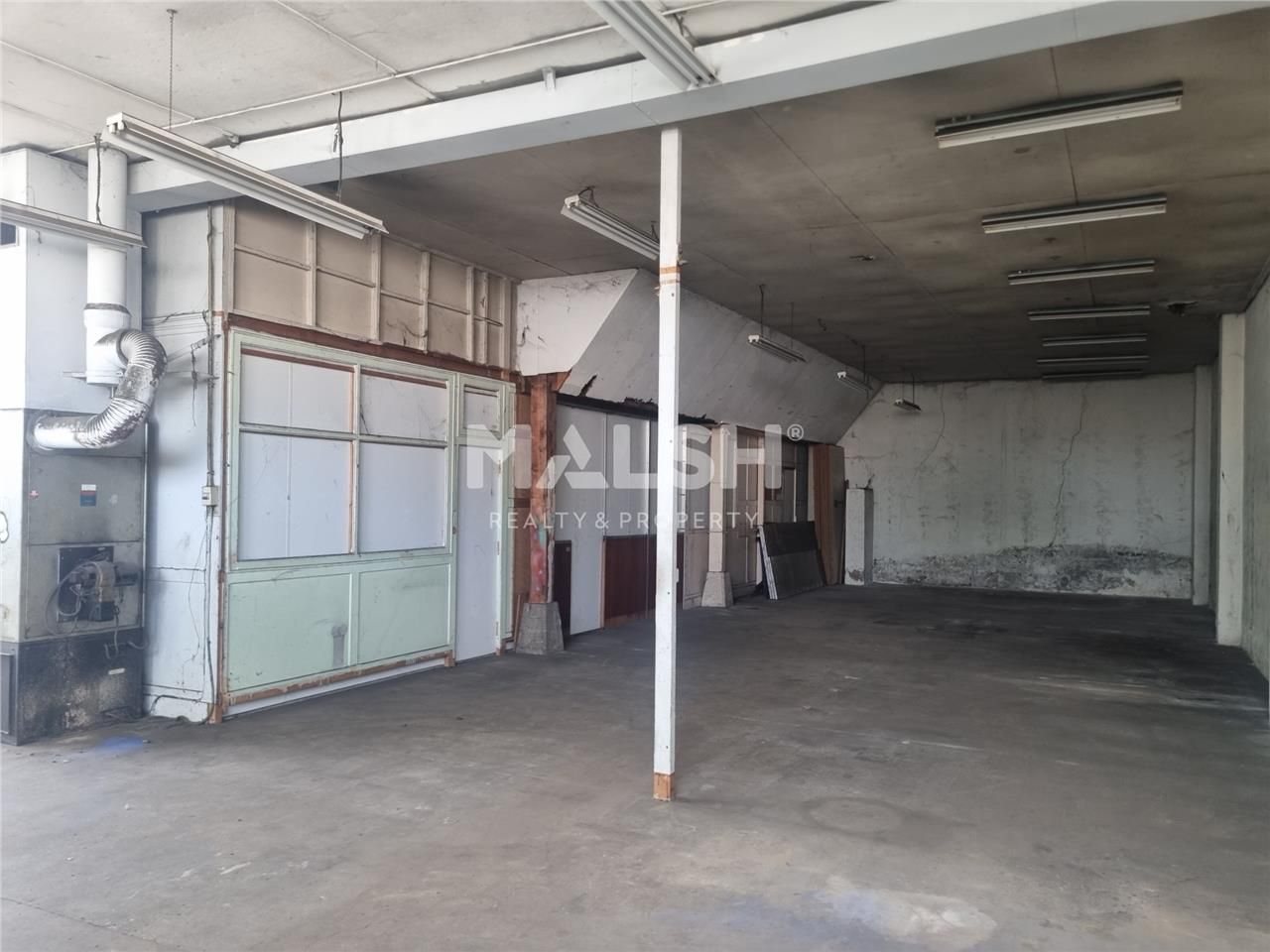 Sur un terrain indépendant de 903 m², nous vous p