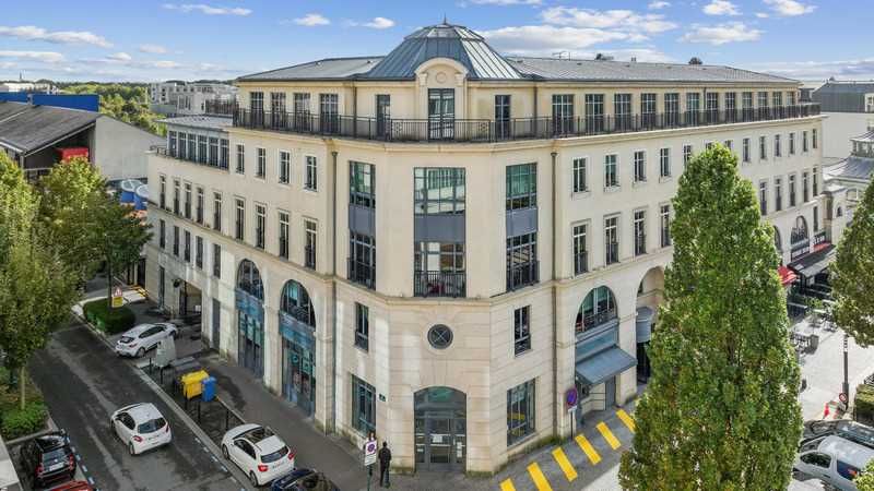 A proximité des axes routiers (autoroutes A4 et A