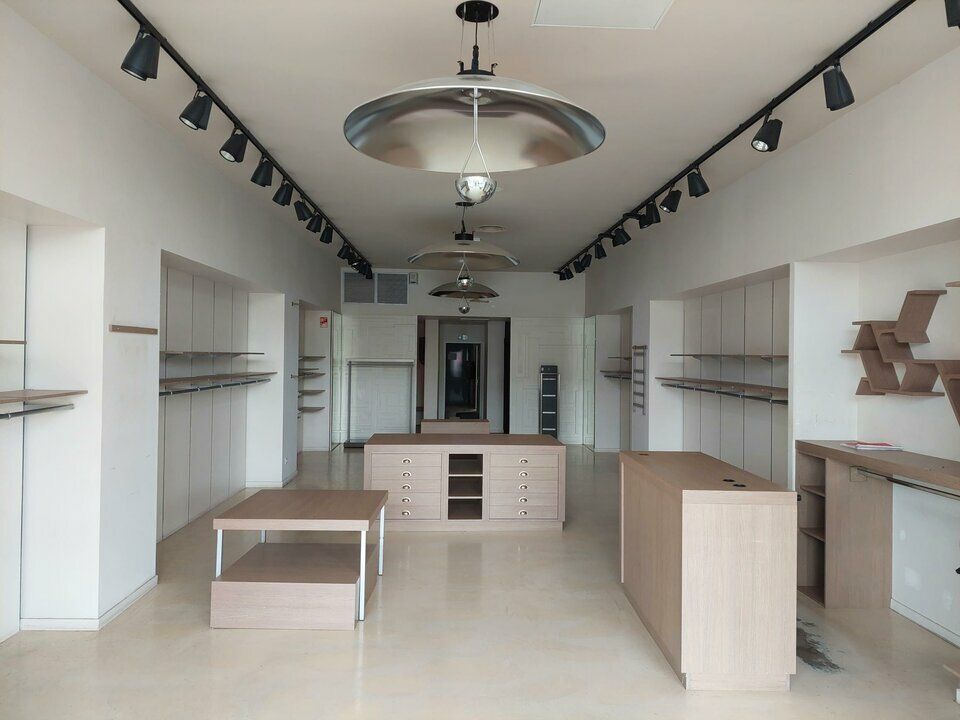 AUBIERE A LOUER LOCAL COMMERCIAL 149 M²