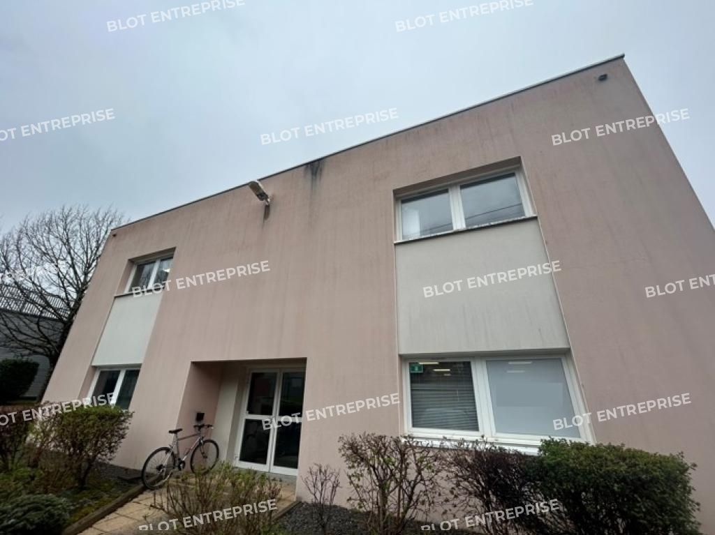 Location bureaux 98 m² non divisibles