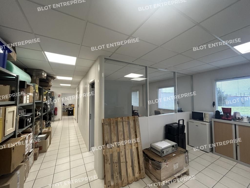 Location bureaux 98 m² non divisibles