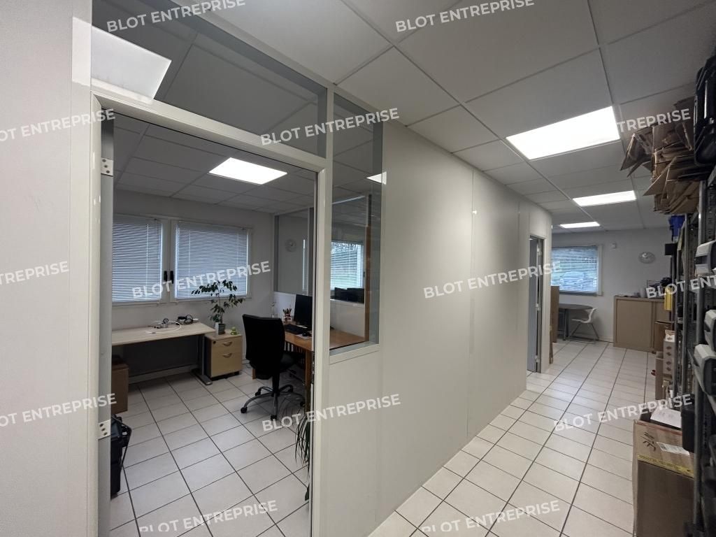 Location bureaux 98 m² non divisibles
