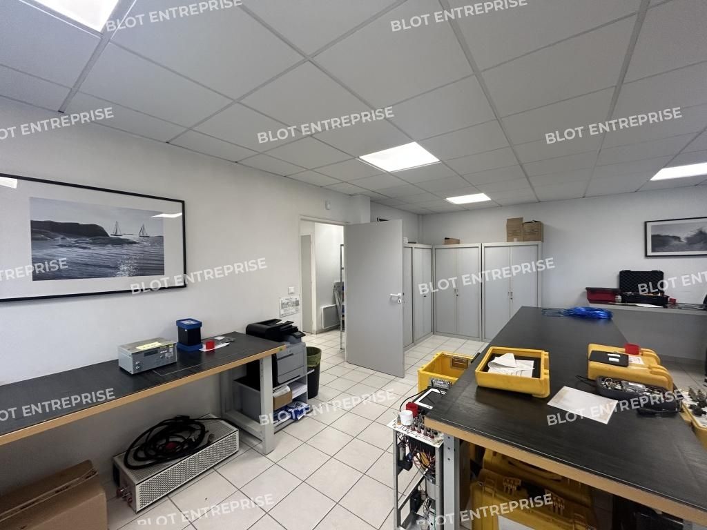Location bureaux 98 m² non divisibles