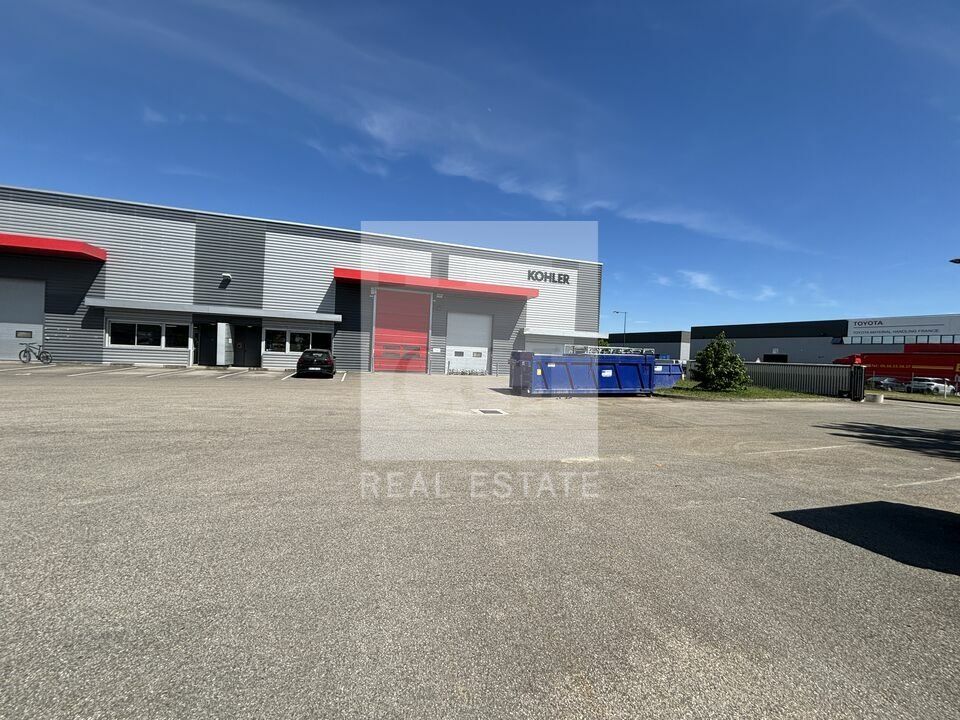 À Louer – Local d'Activités de 2 244 m² – Dagneux – Accès PL & Plain-Pied