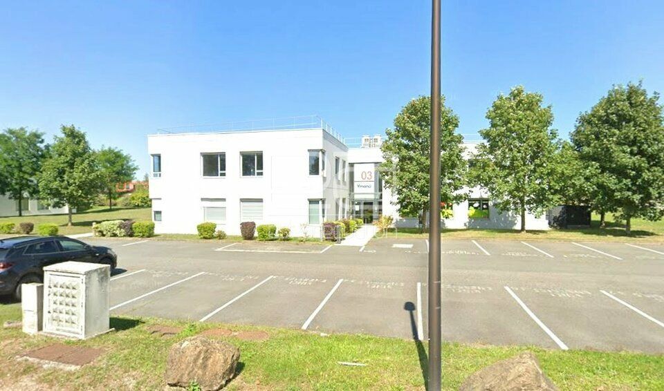 Location bureaux 342.5 m² divisibles à partir de 171.25 m²
