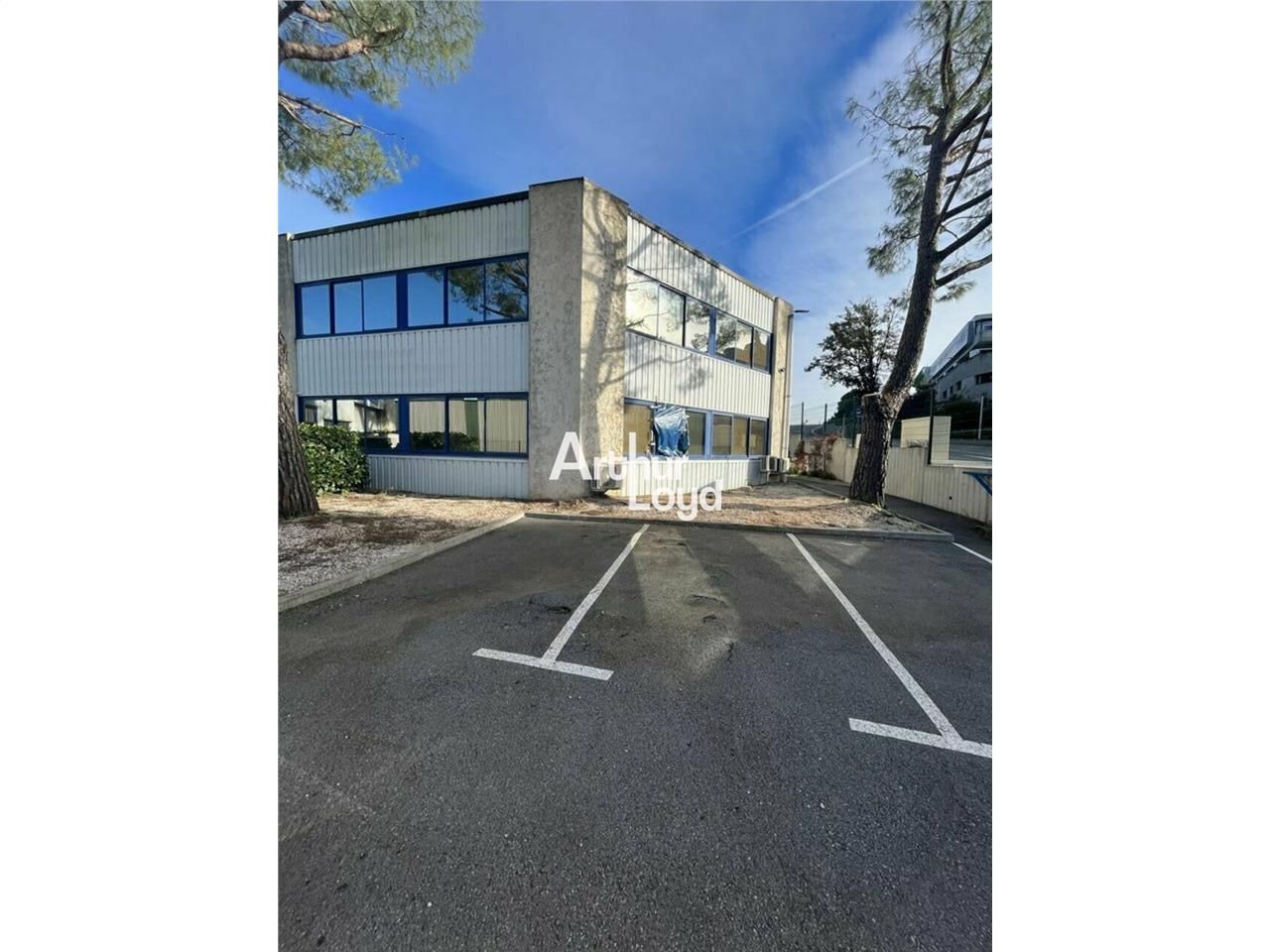 Local Mixte à louer avec une très bonne visibilité