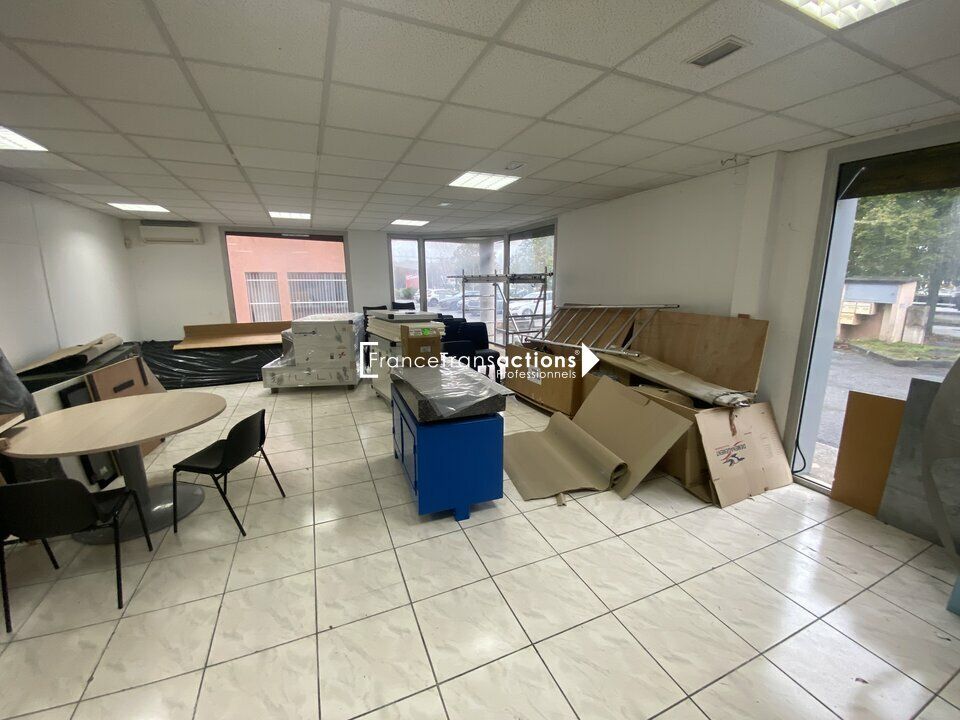 A LOUER LOCAL COMMERCIAL 375 m² SAINT ORENS