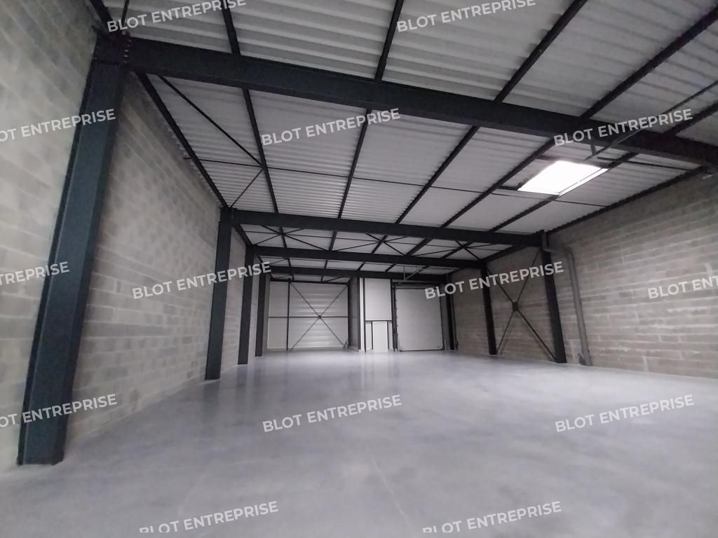 Location local commercial 454 m² non divisibles