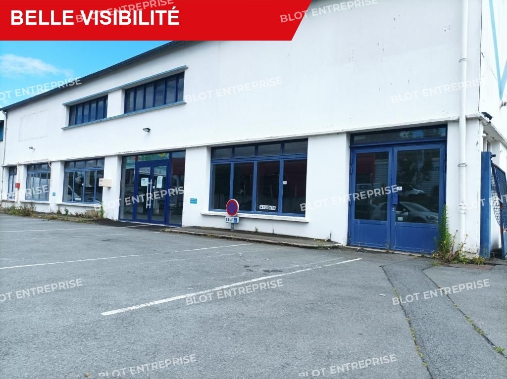 Location entrepôts 580 m² non divisibles