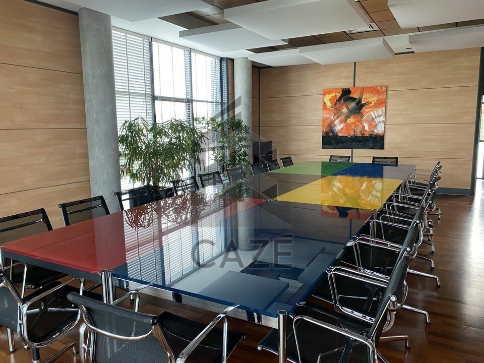 Vente bureaux 877 m² non divisibles