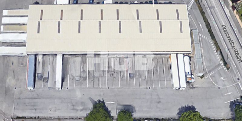 Location entrepôts 400 m² non divisibles