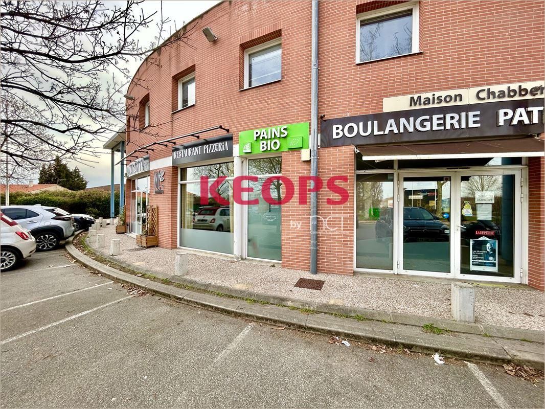 Location Commerce/boutique 90 m² non divisibles