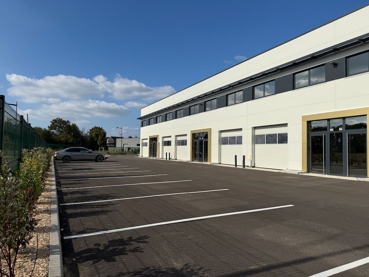 Location bureaux 160 m² à SAINT PIERRE DU PERRAY