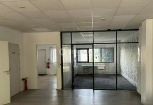 Location bureau Tours centre - Proche gare, tramway et bus