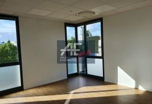 Bureau médical à louer Saint-Nazaire ZFU - Bus hélYce