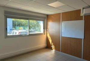 Bureaux à louer Parcay-Meslay Nord - Proche bus et accès autoroutiers