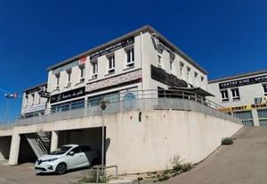 Location bureaux Eguilles - Zone d'activité accessible