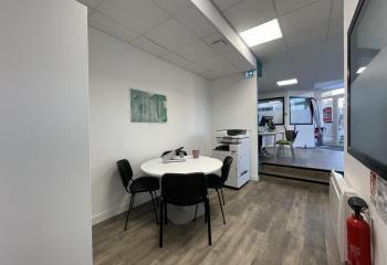 Location local commercial Saint-Herblain - Bourg - Proche transports