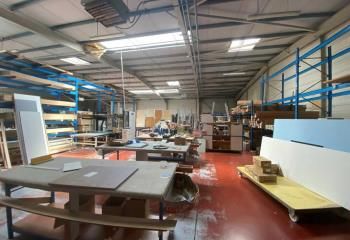 Local d'activité à louer Eysines - Proche rocade sortie 8