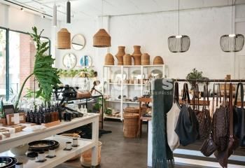 Local commercial à louer Bordeaux hyper centre - Tram et bus