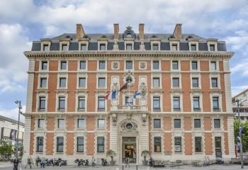 Location bureaux Marseille 2 - Proche métro, tramway et autoroutes