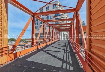 Location bureaux Marseille 2 - Euroméditerranée, proche métro et tram