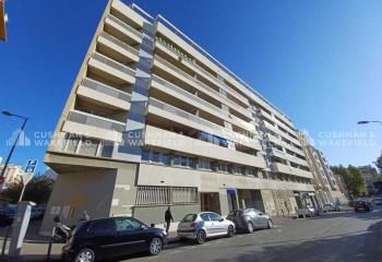 Location bureaux Marseille 5 - Proche métro, tramway et autoroutes