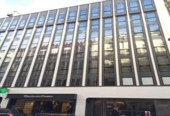 Bureaux à louer Paris 8 - 6ème étage calme et lumineux