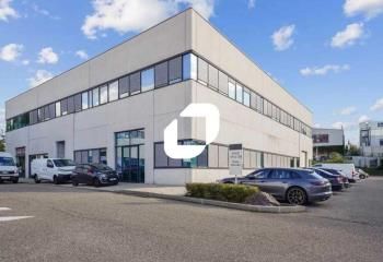Location bureaux Champagne-au-Mont-d'Or, proche Techlid, bus et autoroute