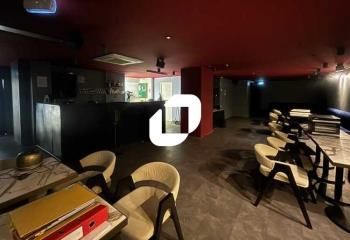 Local commercial atypique à louer Paris 10 - Métro Goncourt