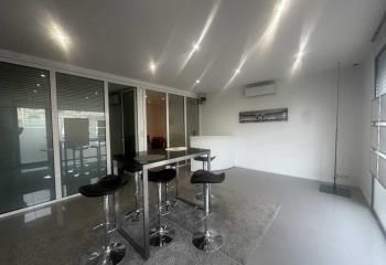 Local commercial à louer Bordeaux - Proche Stade Chaban-Delmas - Tram Ligne A