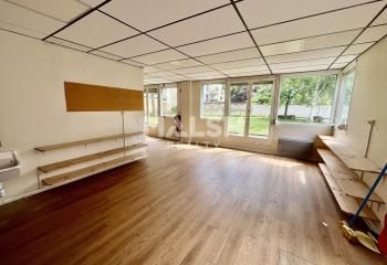 Local commercial à louer Lyon 8 - Proche métro et tram