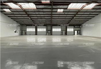 Location bâtiment indépendant Nazelles-Négron - Zone d'activités