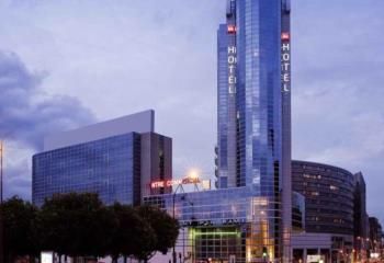 Location bureaux Paris 20 - Proche centre commercial La Grande Porte, métro, bus, tram