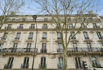 Location bureau Paris 9 - Cour privative et métro proche