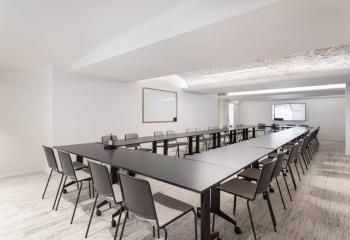 Bureaux opérés Paris 9 - Métro Cadet - Square Montholon