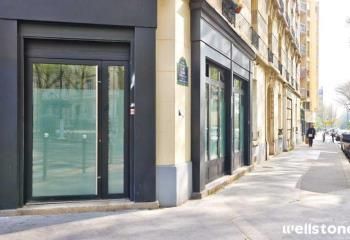 Local commercial à vendre Paris 18ème - Rue Leibniz - Métro Porte de Saint-Ouen