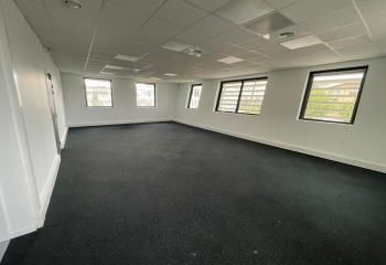Location bureaux Aix-Les-Milles - Proche commerces et axes D9/A51