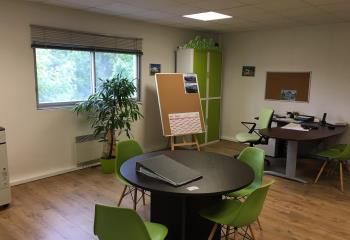 Location bureaux Villenave-d'Ornon - Proche sortie 17, ZA Chanteloiseau et gare LGV