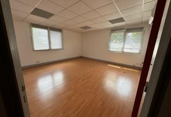 Location bureaux Montlouis-sur-Loire - Proche parking et accès direct