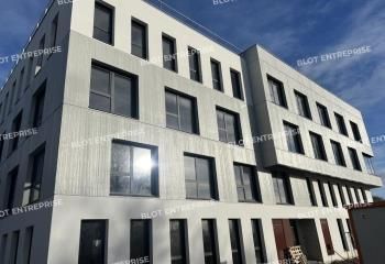 Location bureaux Chartres-de-Bretagne - Proximité lignes de bus et accès 4 voies