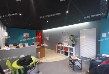 Location local commercial Baud centre-ville - Rue principale