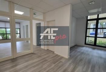 Location bureaux Saint-Nazaire - Proche bus Ycéo et zone commerciale